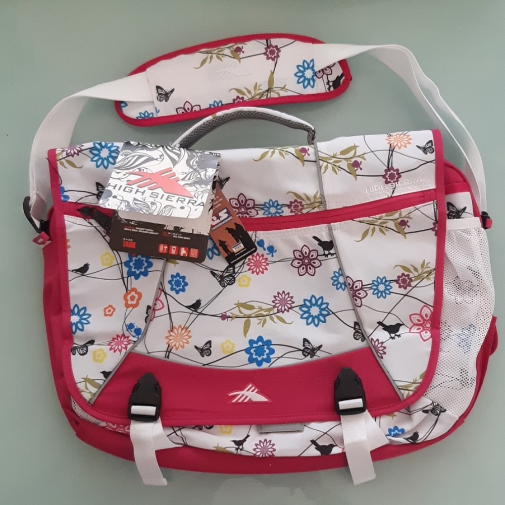 NWT High Sierra messenger bag